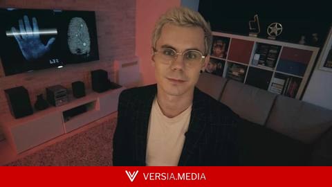 «Настойчиво лапал, но так, чтобы никто не видел»: нашлись девушки, к которым домогался изменивший жене Ян Топлес