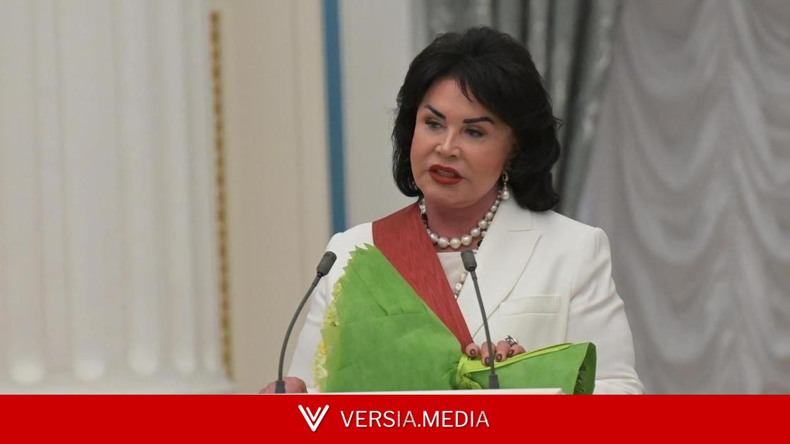 Помолодевшая Надежда Бабкина осудила любителей пластики: «Все на одно лицо, накачают губу выше носа…»