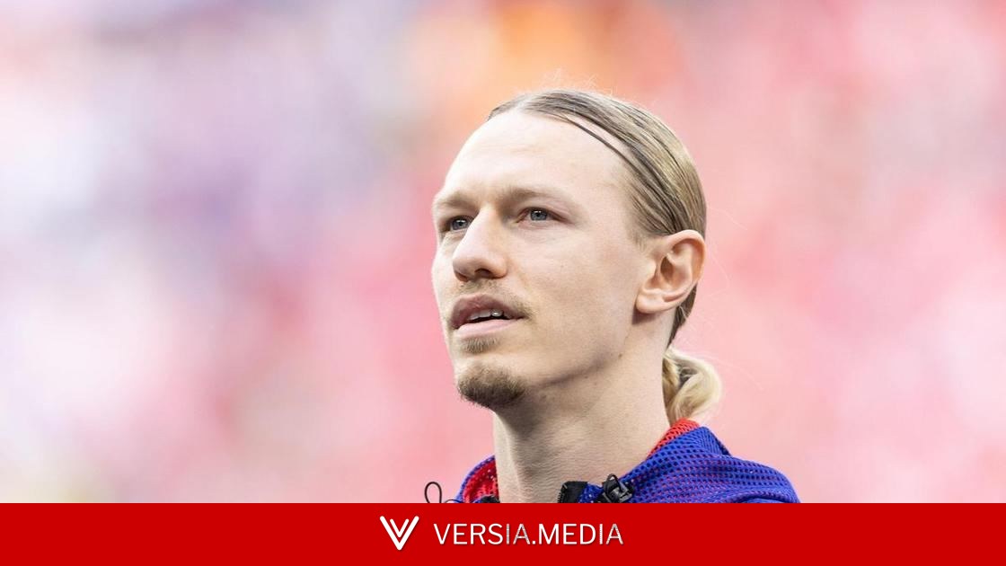 «Надеюсь, меня сыграет Данила Козловский»: Матвей Сафонов о жене, предложении порноактрисы Мэри Рок и карьере во Франции
