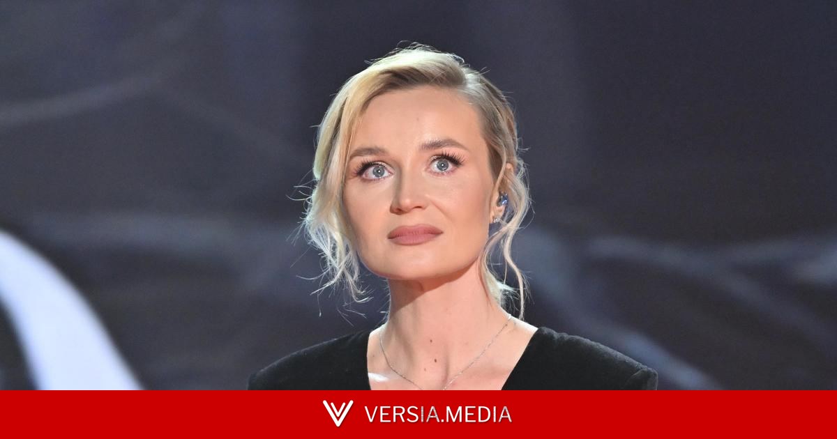 16 купальников в одном видео: Полина Гагарина устроила показ мод на турецком пляже