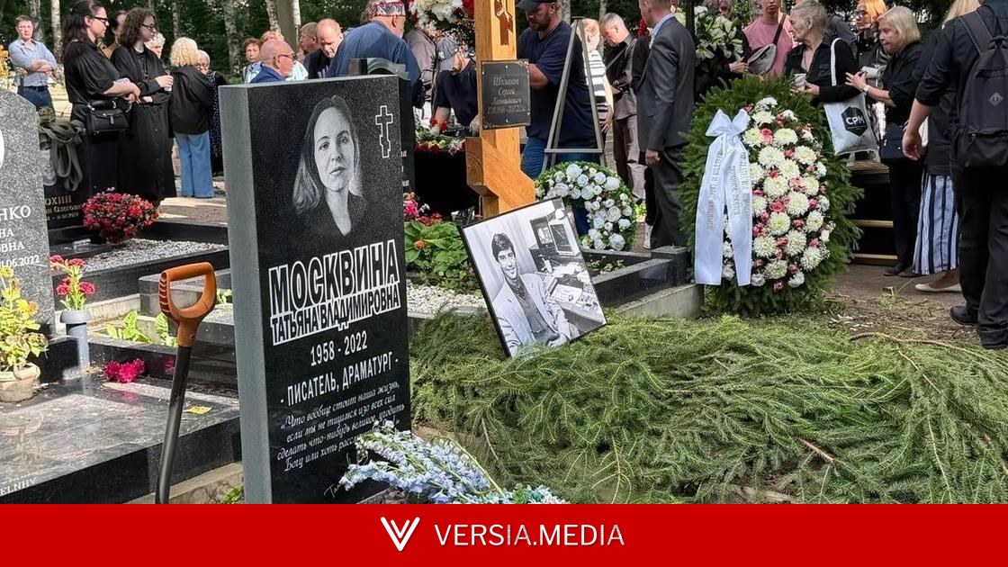 Теперь навсегда рядом с любимой: телеведущего Сергея Шолохова похоронили рядом с женой Татьяной Москвиной